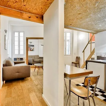 Studio Avec Mezzanine Au Coeur De La Vieille 아파트